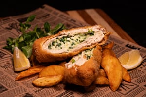 Șnițel umplut cu cremă de brânză și spanac